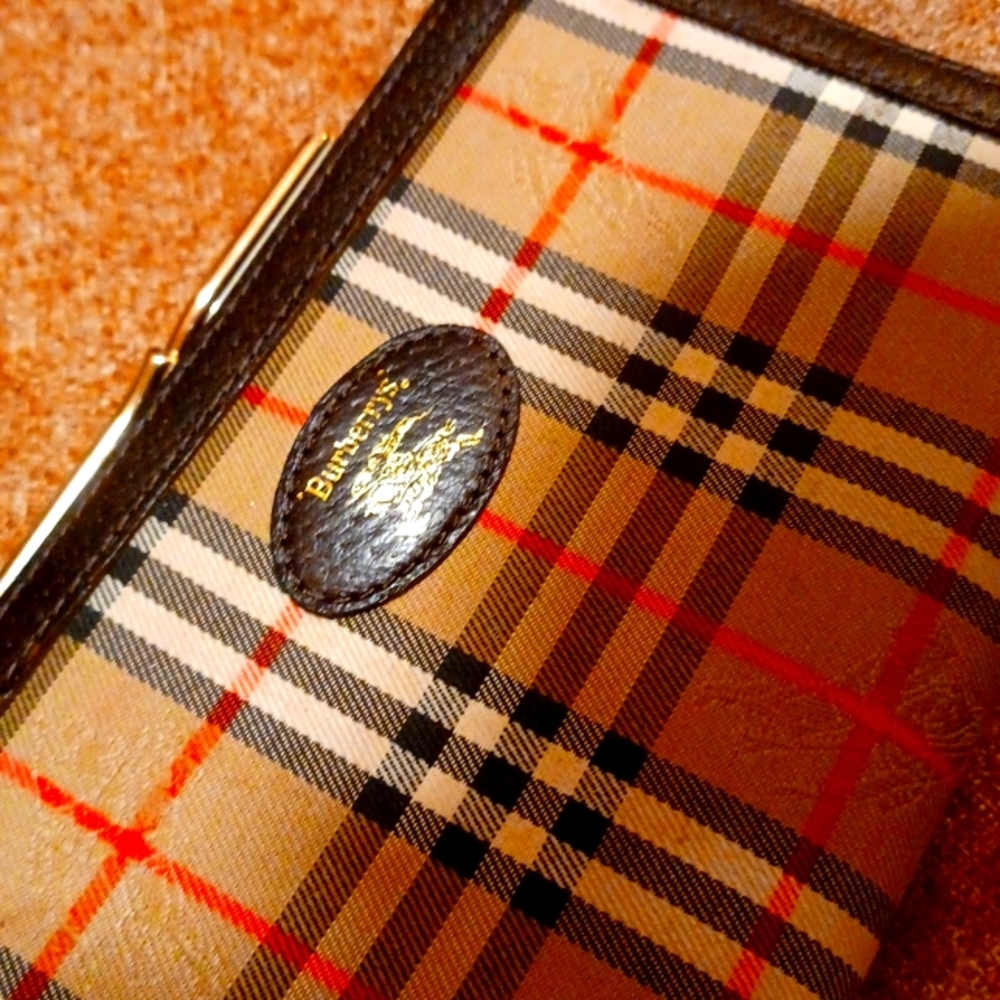 Large Vintage Burberry Check Gold-Clasp Wallet/ Clutch